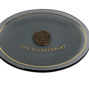 Bicentenary Oval Plate‎ with Medallion Commemorating U.S. 200 Years Smoked Glass